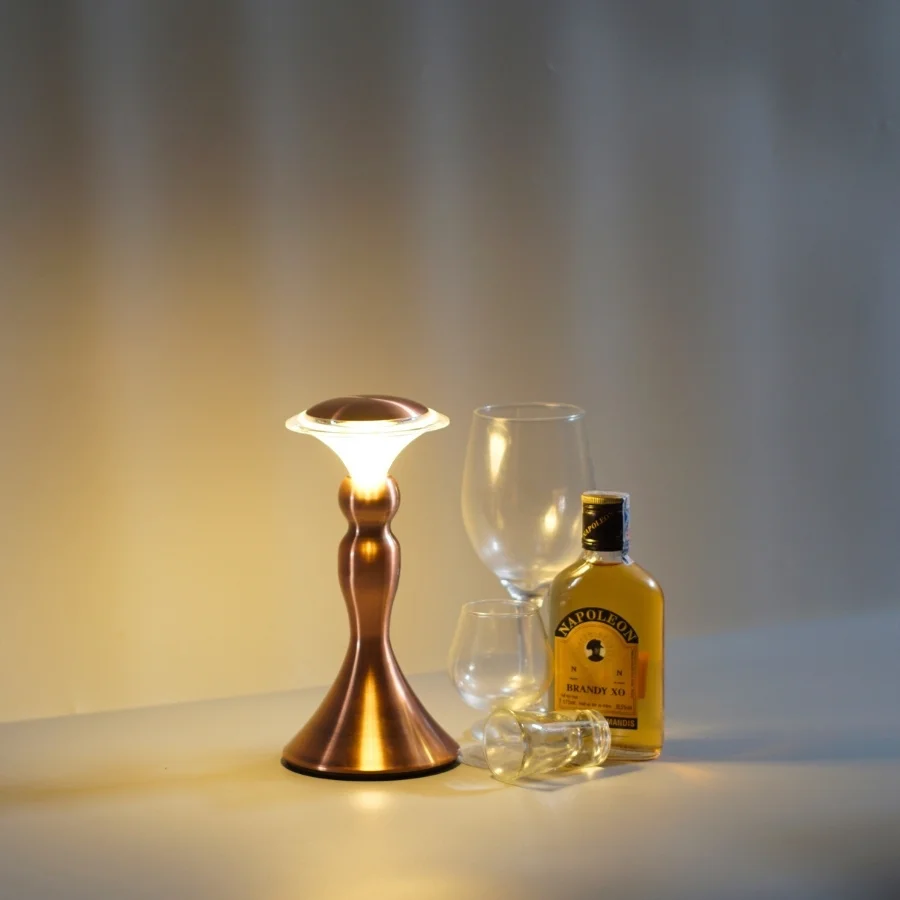 Đèn Bàn Quán Bar, Nhà Hàng HUTA Light For Life Mã RESCUP