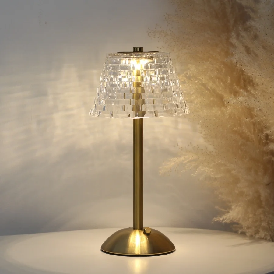 Đèn Bàn Trang Trí Nhà Hàng, Quán Bar HUTA Light For Life Mã RESBED3