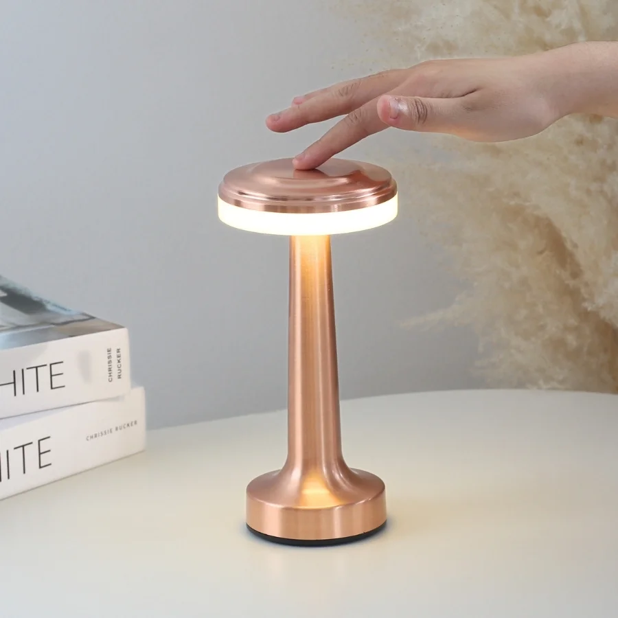 Đèn Bàn Trang Trí Quán Bar, Nhà Hàng HUTA Light For Life Mã RESDIA1