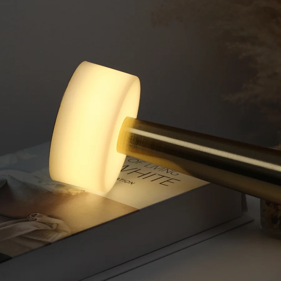Đèn Bàn Trang Trí Quán Bar Nhà Hàng HUTA Light For Life Mã RESTA