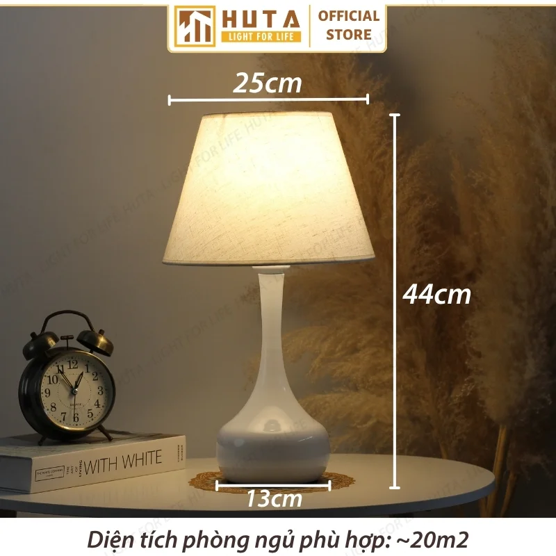 Đèn Ngủ Để Bàn Decor Khách Sạn, Tab Đầu Giường HUTA Light For Life Thân Kim Loại Mã T3